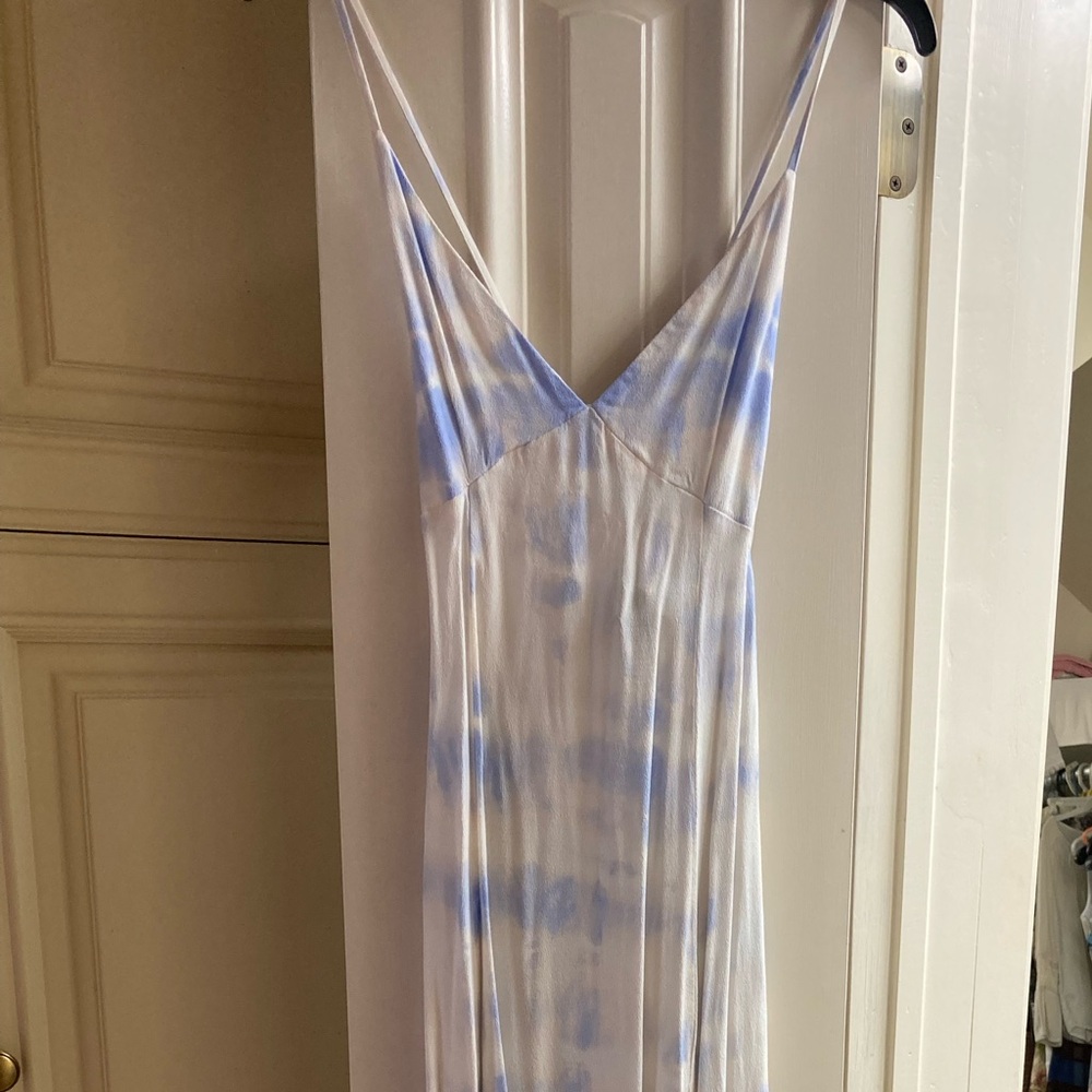 Blue and White Tie-Dye Maxi Dress Forever 21 XS